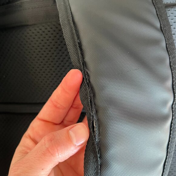 Cor Surf 28L travel backpack - Picture 6 of 6